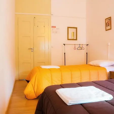 Olive Street House بيت شباب *