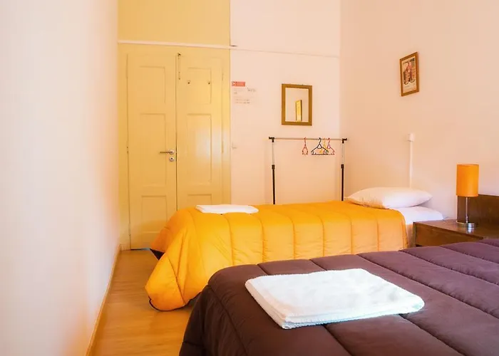 Olive Street House Hostel *