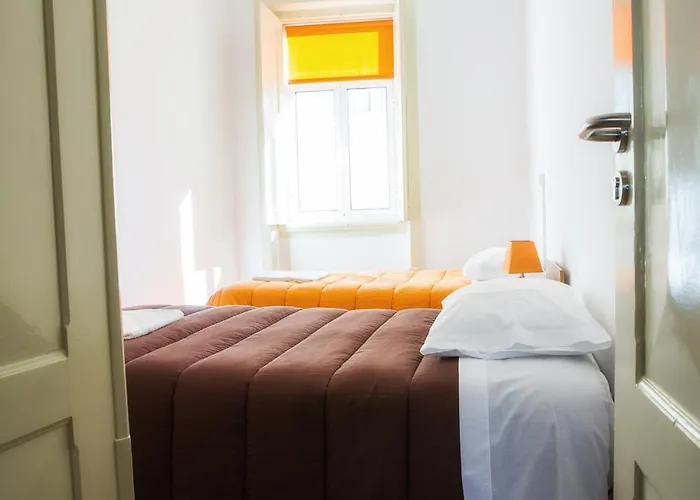 Olive Street House Hostel *